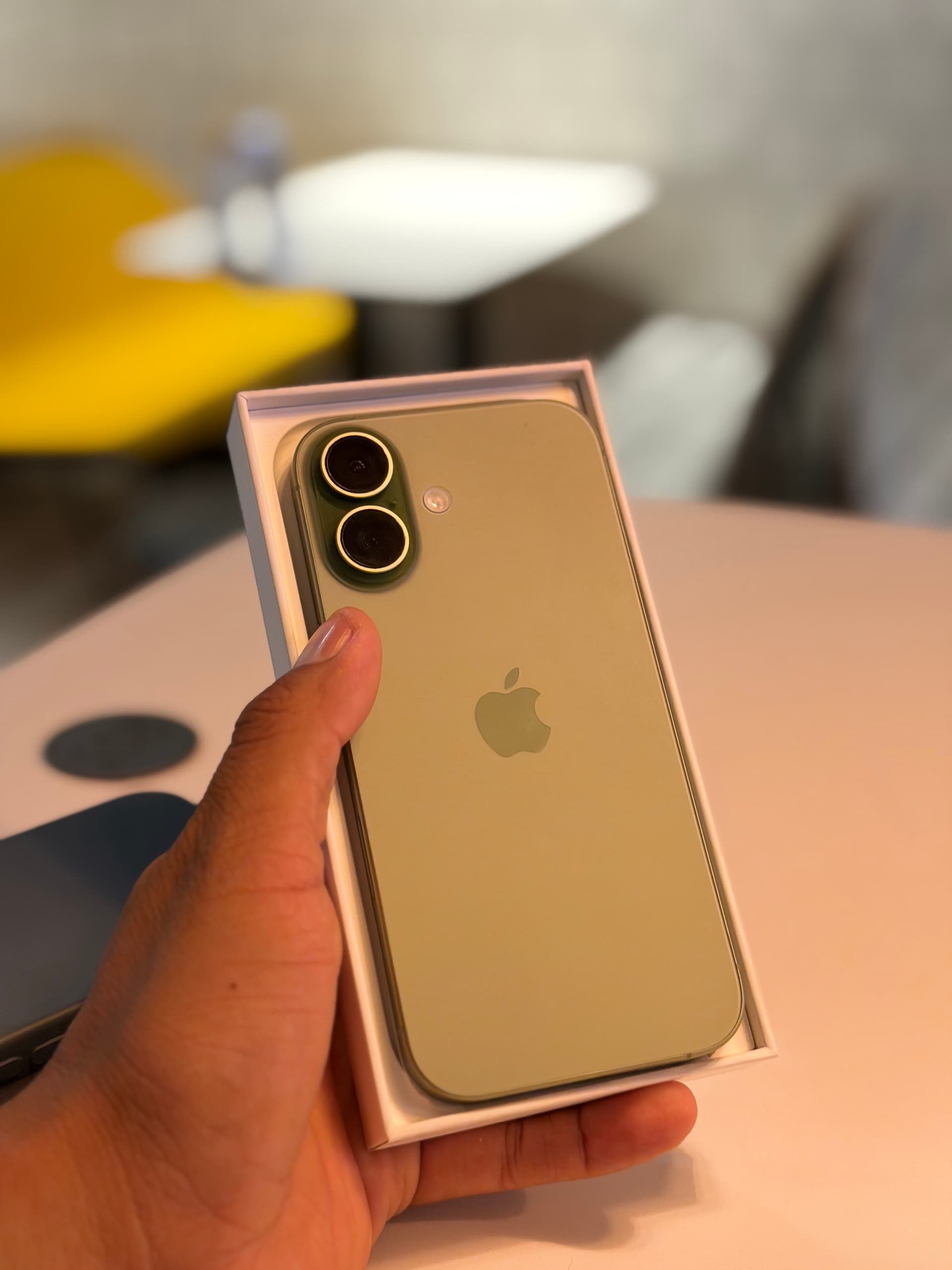 Apple iPhone 17 verde impecable 256 gb 98% ✨✅