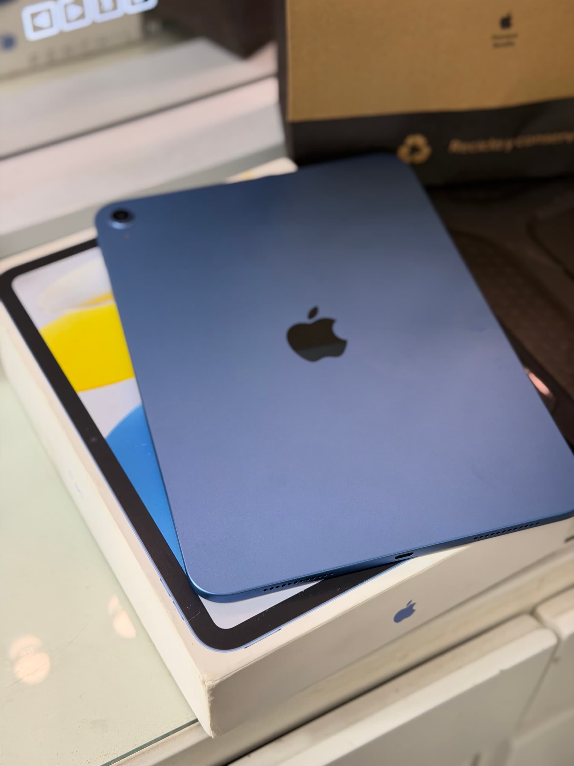 Apple iPad 11 azul a16 128 gb 98% impecable como nueva con caja ✅